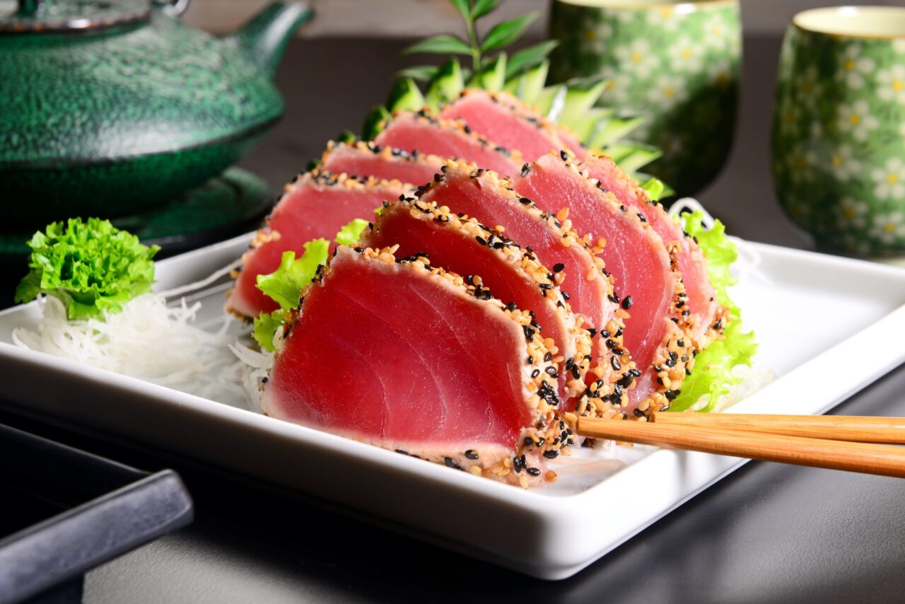 De geelvintonijn (yellowfin tuna) is misschien wel de meest verkochte verse tonijn van vandaag. 
